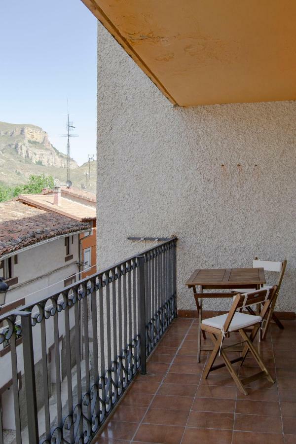 Tres Puentes Anguiano Apartamentos Y Hostal Exteriér fotografie