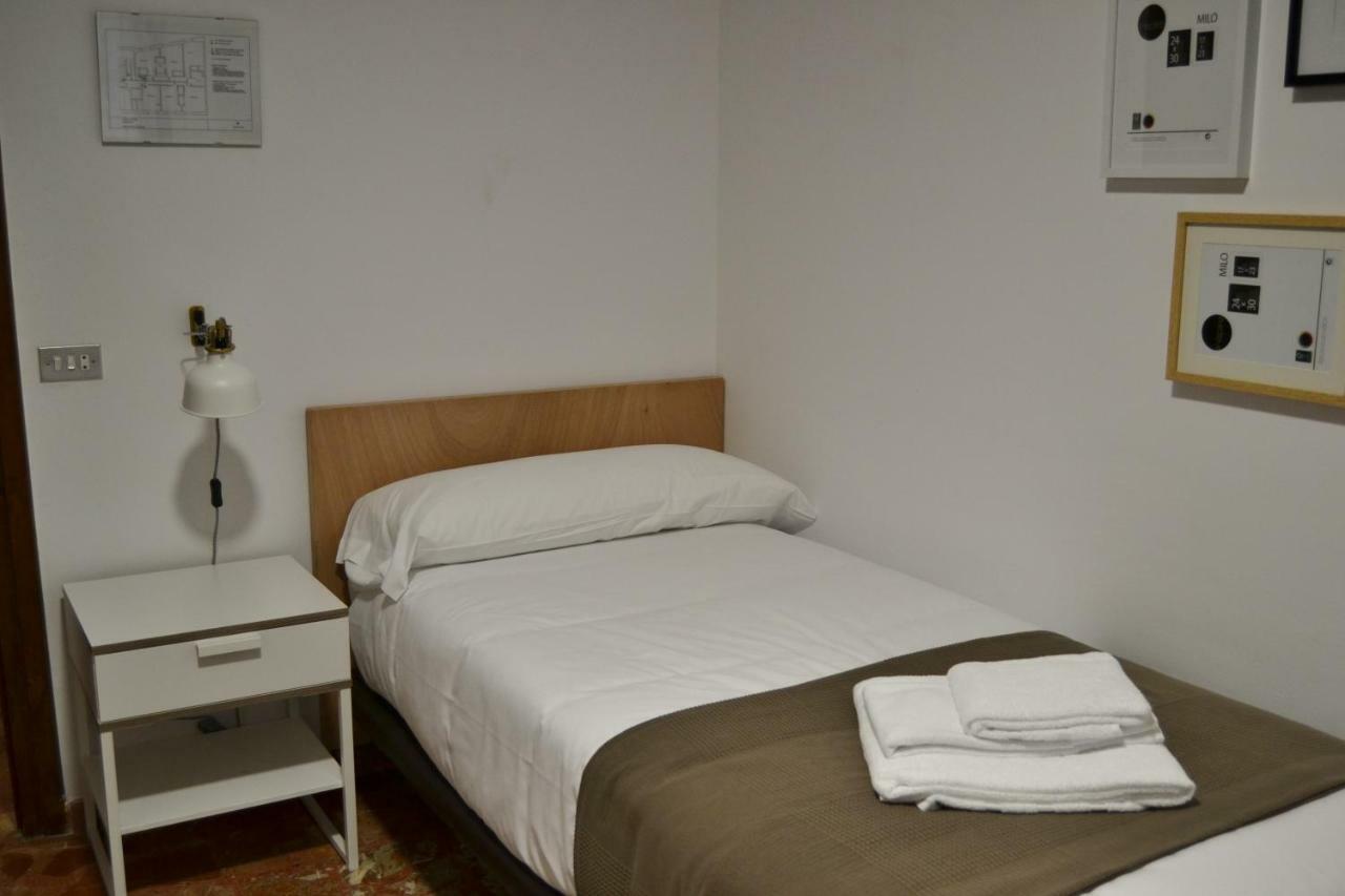 Tres Puentes Anguiano Apartamentos Y Hostal Exteriér fotografie