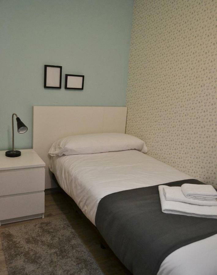 Tres Puentes Anguiano Apartamentos Y Hostal Exteriér fotografie