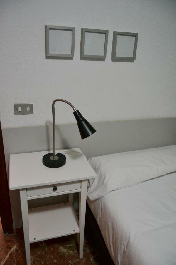 Tres Puentes Anguiano Apartamentos Y Hostal Exteriér fotografie