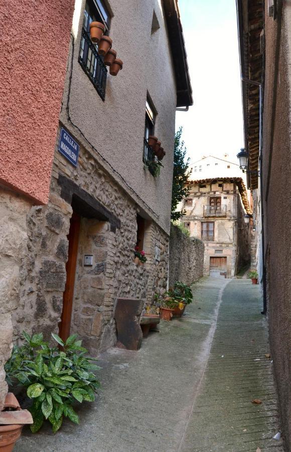 Tres Puentes Anguiano Apartamentos Y Hostal Exteriér fotografie